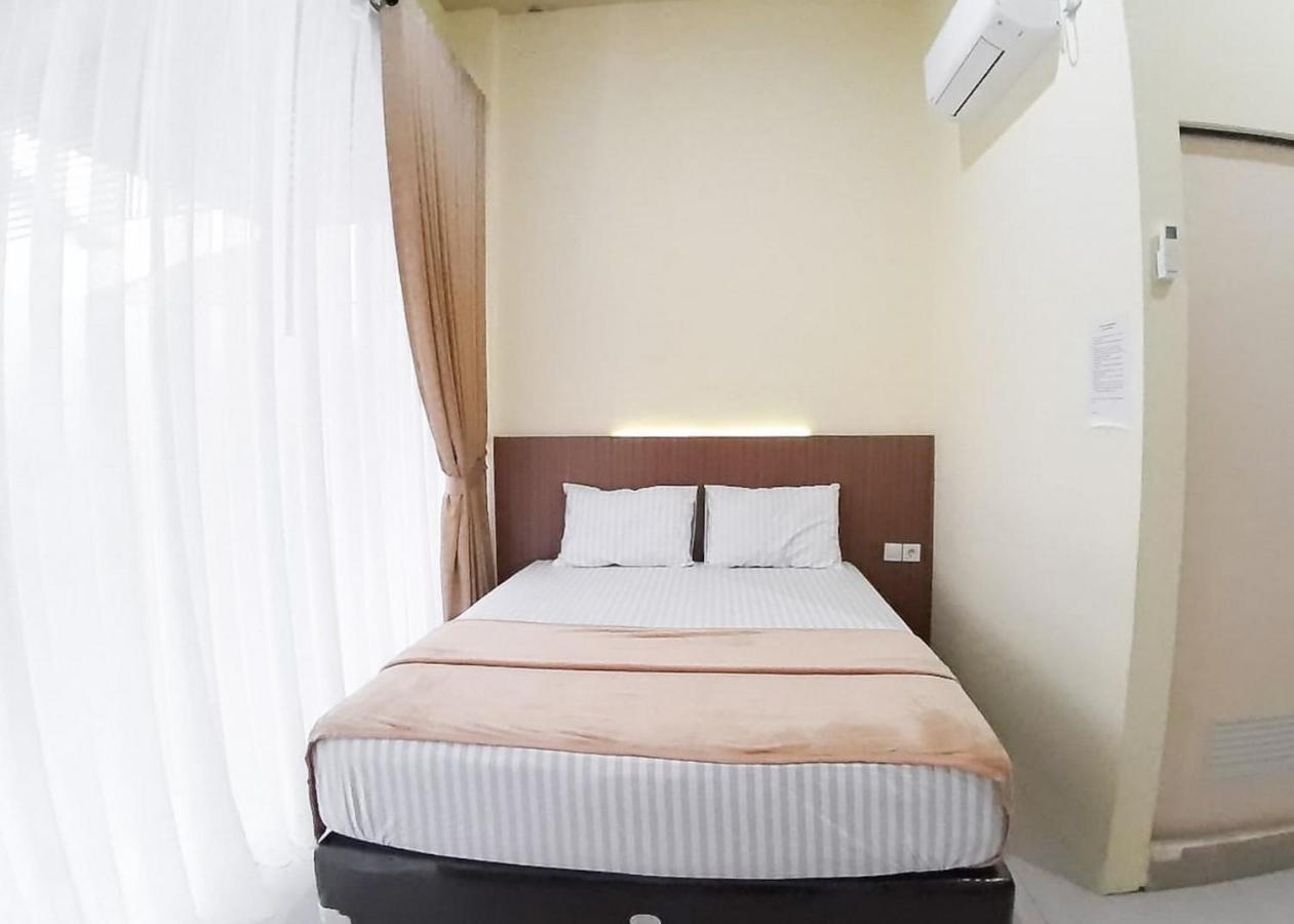 Reddoorz Syariah Near Transmart Jambi 2 Hotel Palmerah Exterior foto