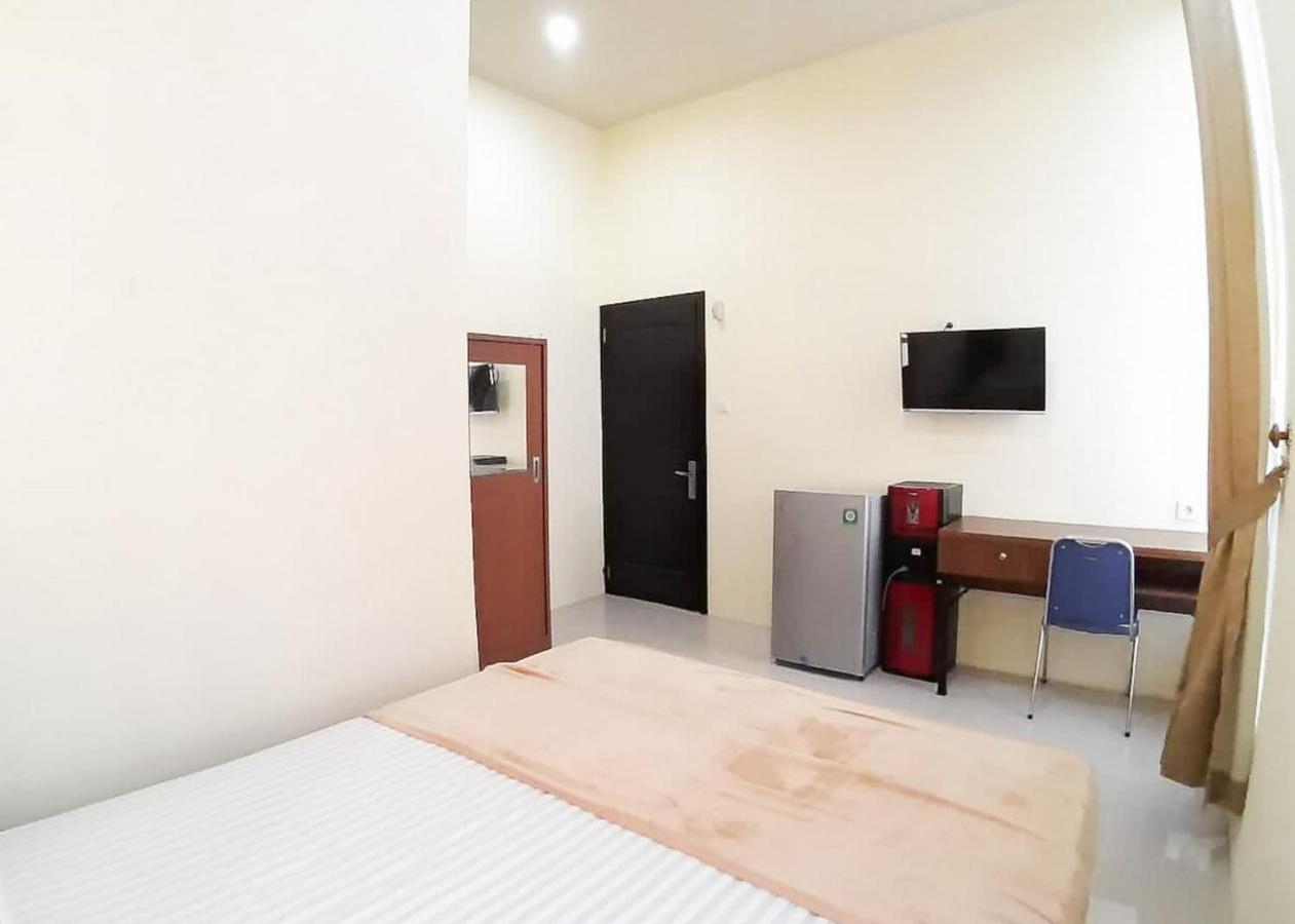 Reddoorz Syariah Near Transmart Jambi 2 Hotel Palmerah Exterior foto