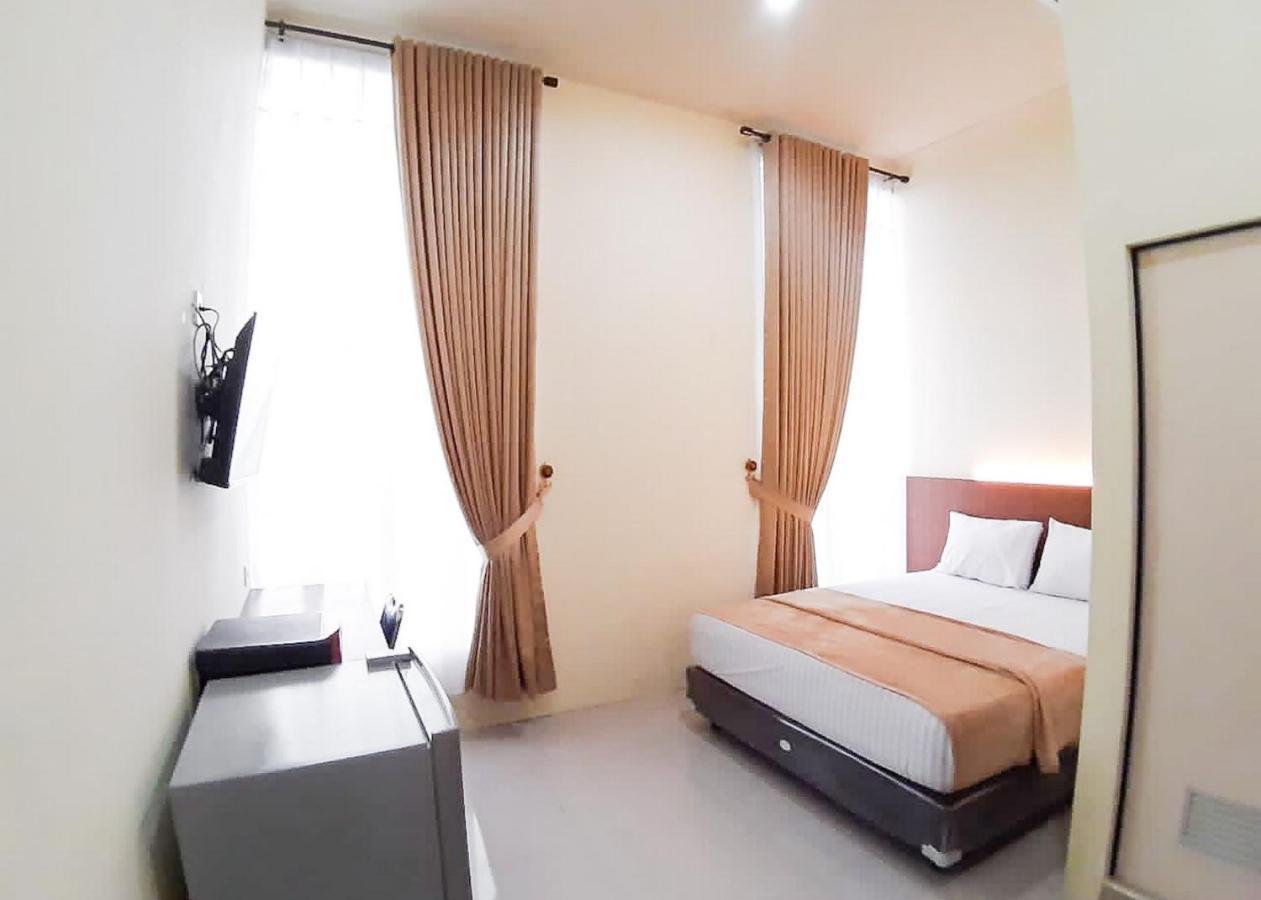 Reddoorz Syariah Near Transmart Jambi 2 Hotel Palmerah Exterior foto
