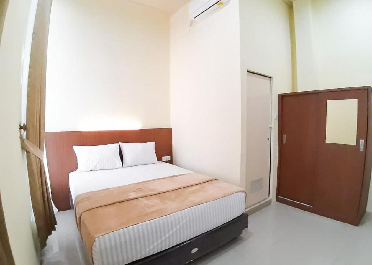 Reddoorz Syariah Near Transmart Jambi 2 Hotel Palmerah Exterior foto